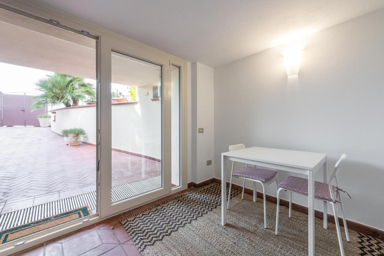 La Casa Davanti Al Mare Quartu SantʼElena Dış mekan fotoğraf